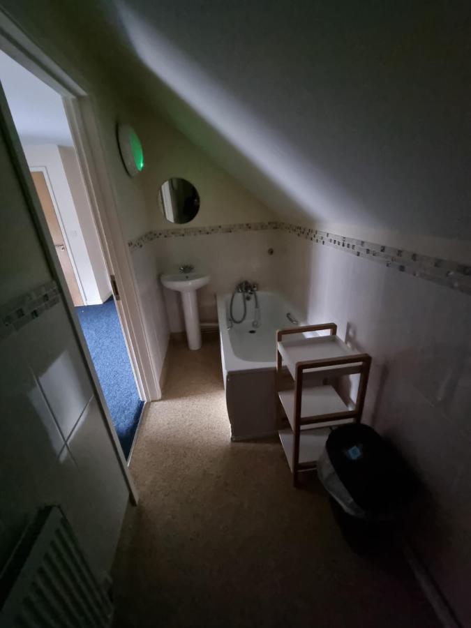 Kings Arms Guest House 埃布韦尔 外观 照片