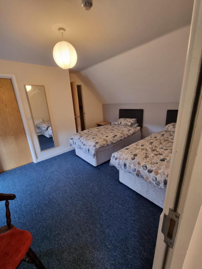 Kings Arms Guest House 埃布韦尔 外观 照片