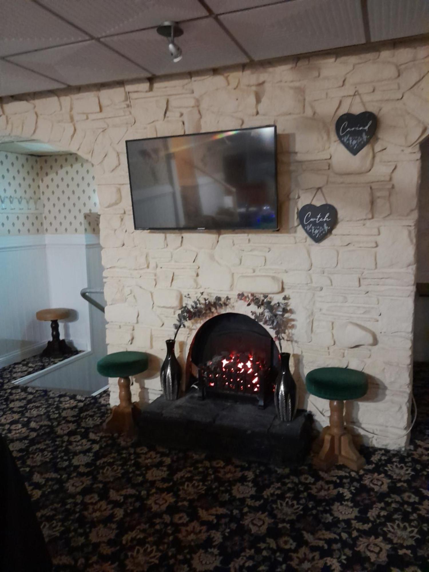 Kings Arms Guest House 埃布韦尔 外观 照片