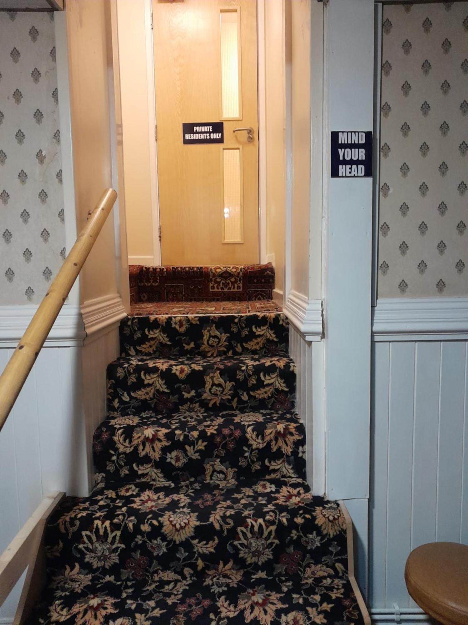 Kings Arms Guest House 埃布韦尔 外观 照片