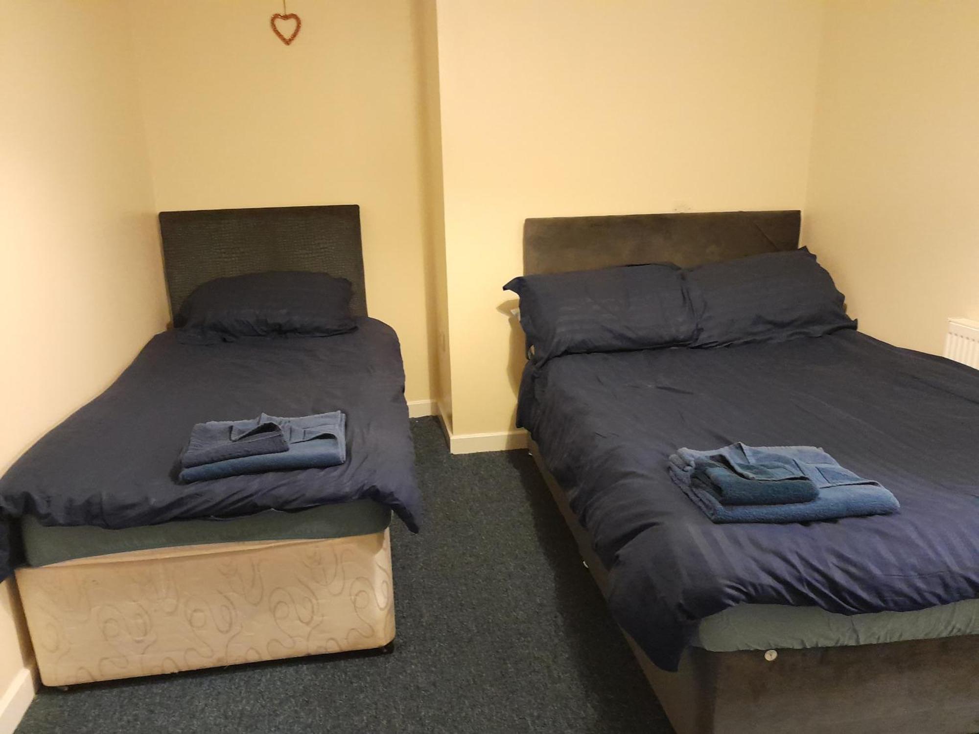 Kings Arms Guest House 埃布韦尔 外观 照片