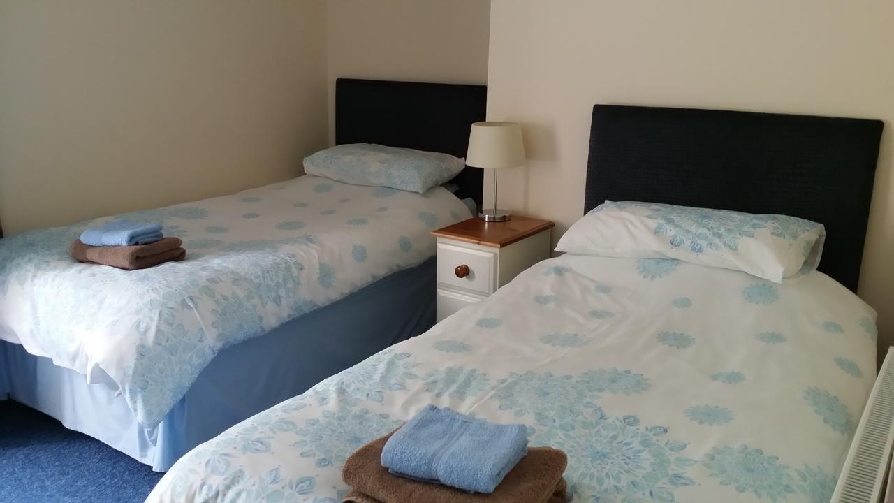 Kings Arms Guest House 埃布韦尔 外观 照片