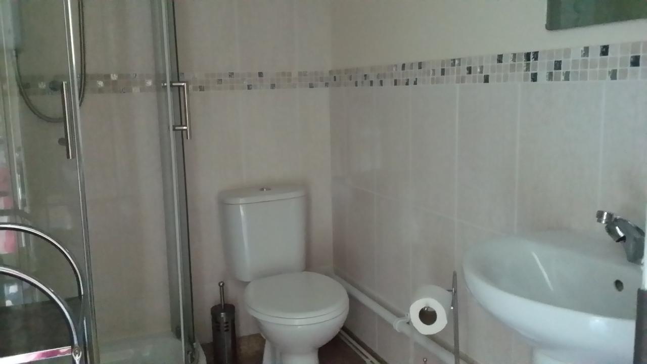 Kings Arms Guest House 埃布韦尔 外观 照片